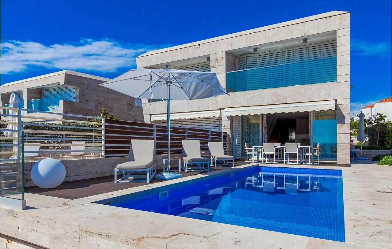 Villa Calla Petrcane Holiday home